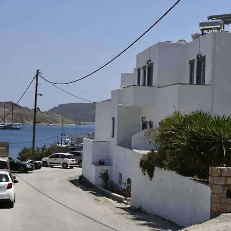 Patmos Cute Seafront Escape For 2 アパート *